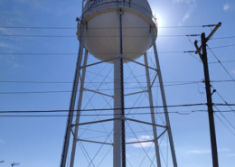 Daytime view of the City of Gatesville water tower