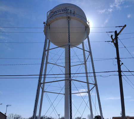 Daytime view of the City of Gatesville water tower